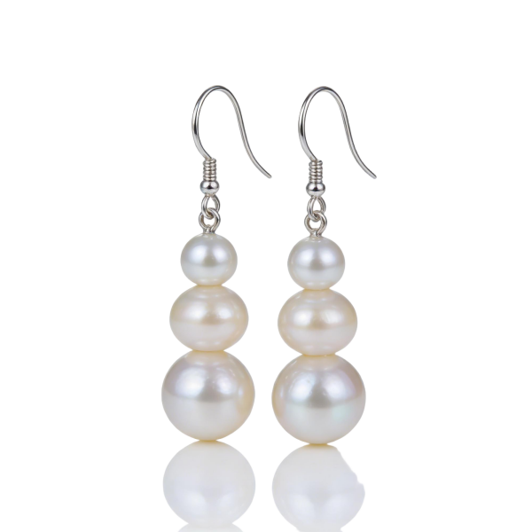 Graduated Pearl Drop Earrings